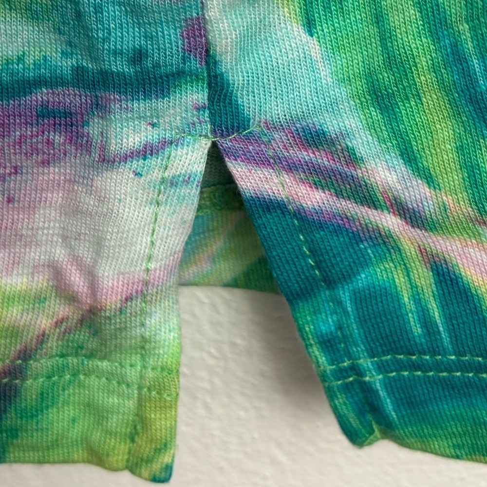 Belle by Kim Gravel 1X Tropical Palm Print Modal Cotton V-Neck Smocked Cuff Top - Picture 7 of 11